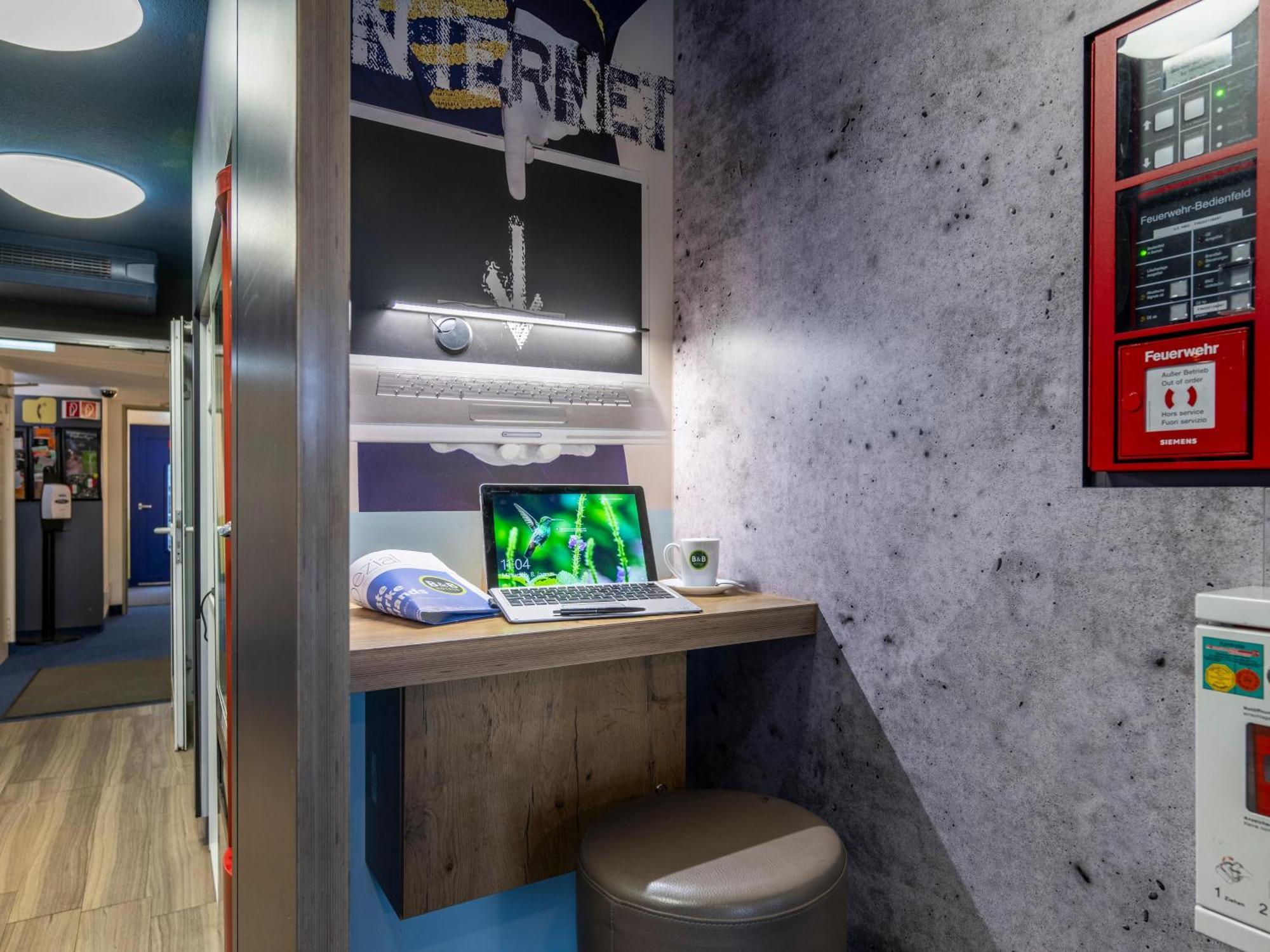 Ibis Budget Friedrichsfeld 2*
